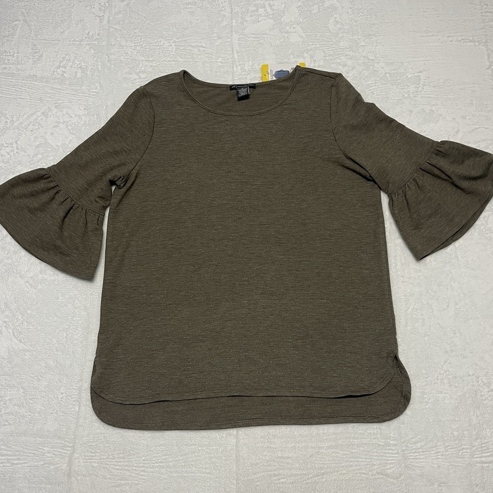 Adriana Papell Women's Blouse Top Size Medium Heather Olive Ruffle‎ Sleeve NWT